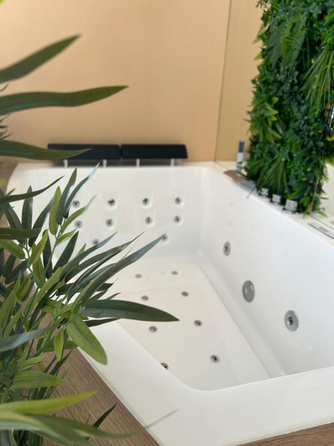 Lovin Luxury Romantic Suite With Jacuzzi Albufeira Extérieur photo
